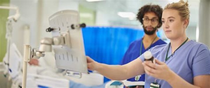 Can a nurse practitioner prescribe medication without a doctor?