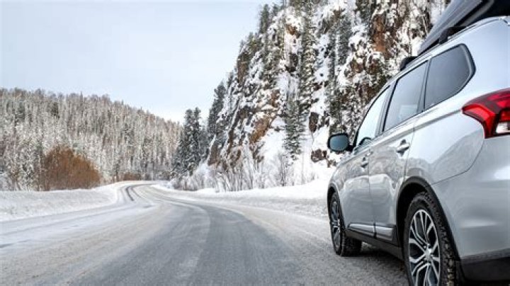 Can FWD drive in snow?
