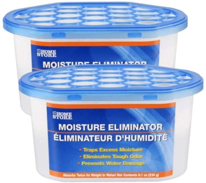 Can table salt absorb moisture?