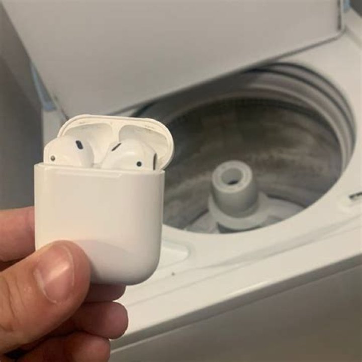 Can you put poop in the washing machine?