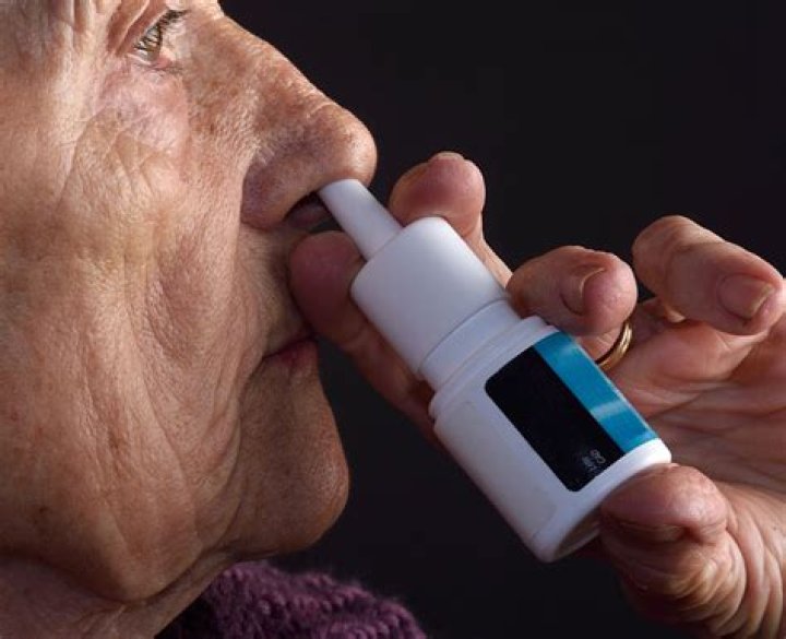 Does a decongestant help with COVID?