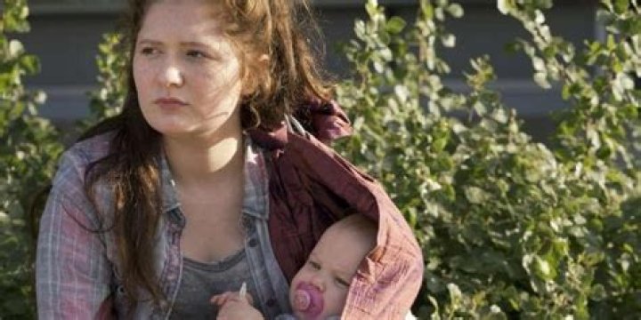 Does Debbie have a baby in Shameless?