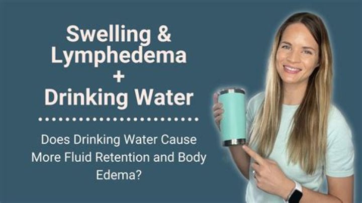 Does drinking water help swelling go down?