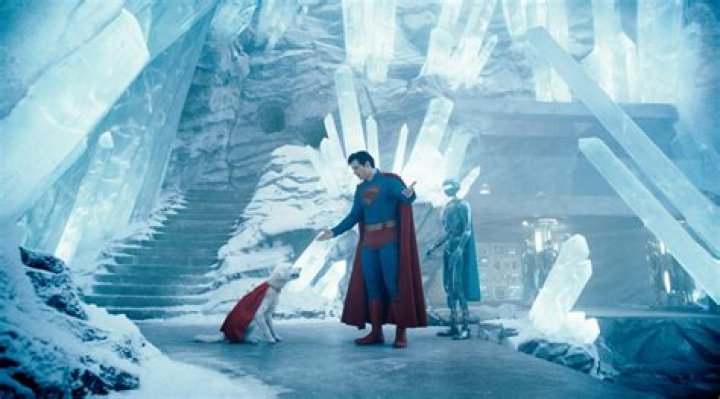 Does Superman have arctic breath?