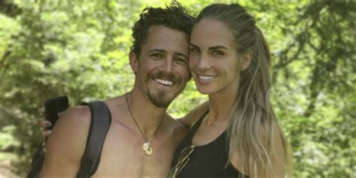 How did Joe propose to Sophia?