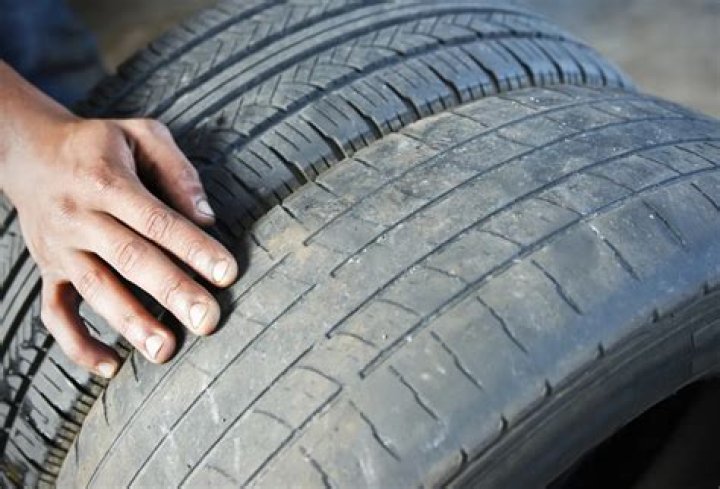 How many miles should BMW tires last?