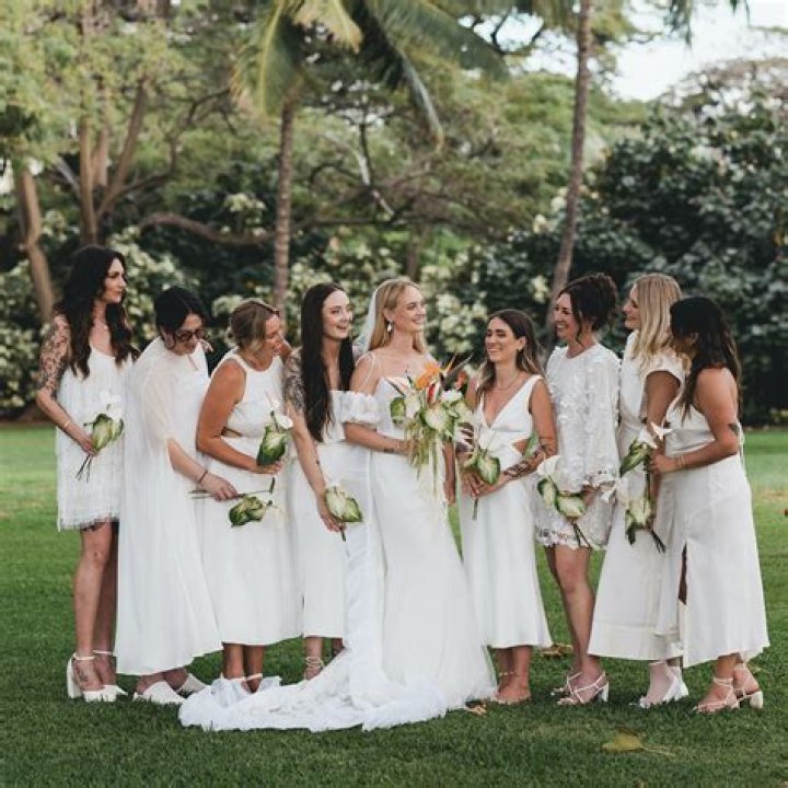 Is it weird to bring a friend to a wedding?