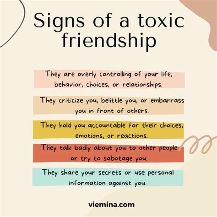 What are the signs of a toxic friendship?