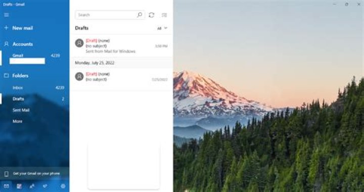 What is the difference between Microsoft Mail and Outlook?