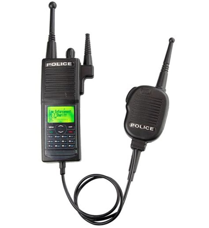What kind of CB radio Do police use?