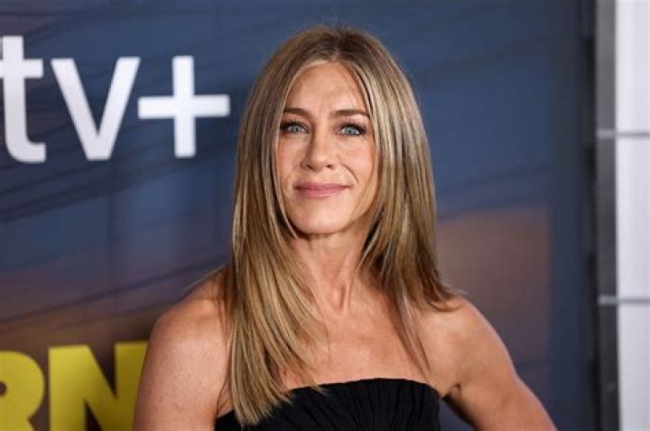 What kind of highlights Does Jennifer Aniston have?