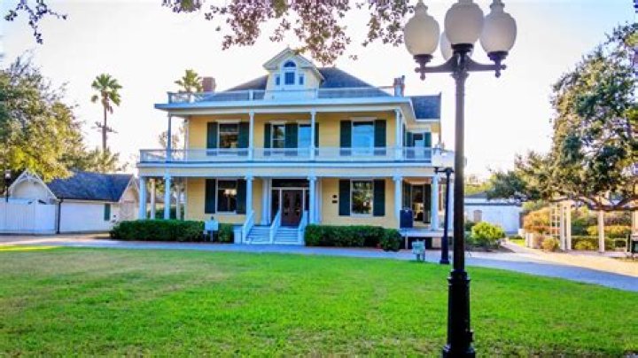 Where is Selena's house in Corpus Christi?