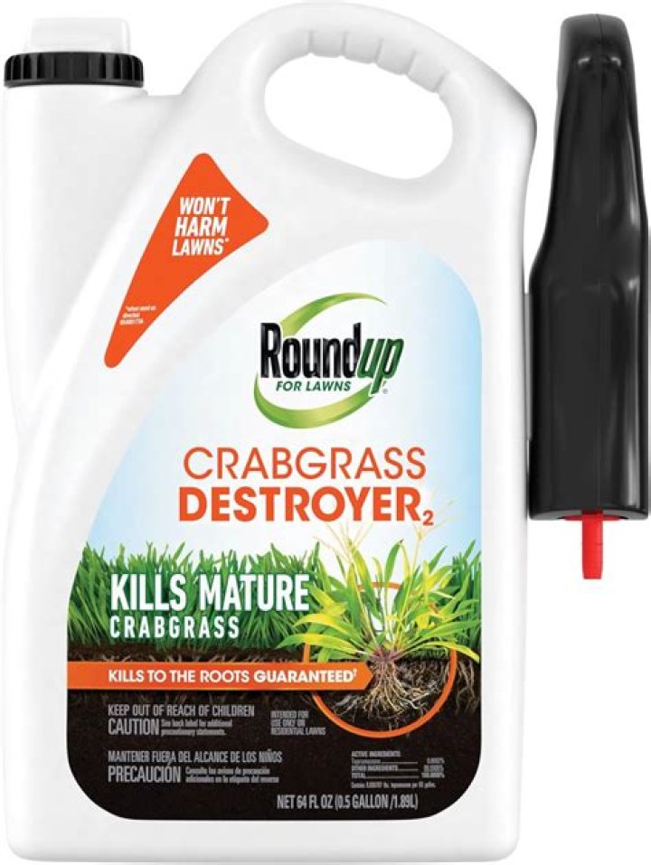 Which vinegar kills crabgrass?