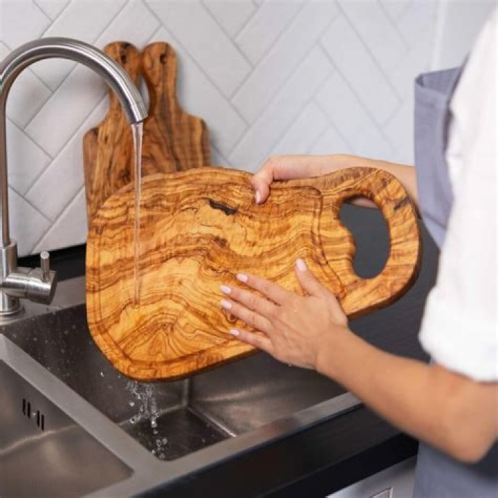 Why is wooden cutting board not recommended?