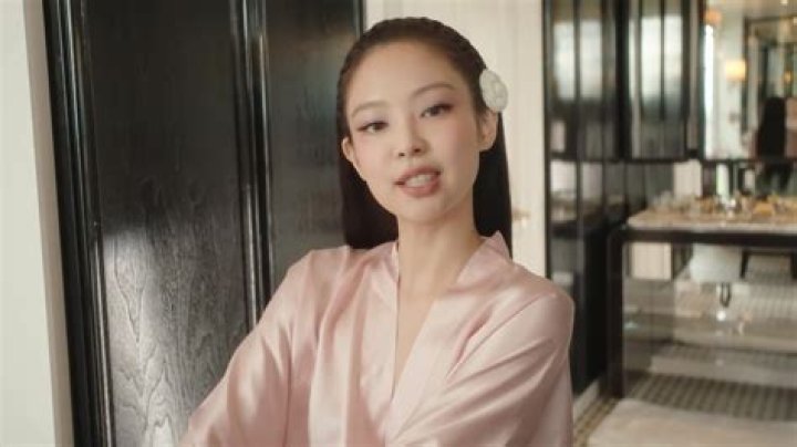 Why Jennie name is not Korean?